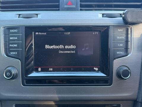 Volkswagen Golf 1.6 TDI BlueMotion Tech SE Euro 5 (s/s) 5dr 17