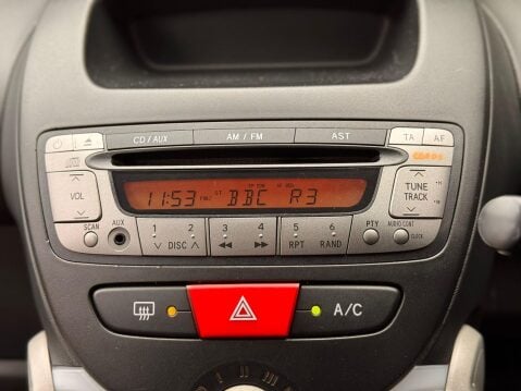 Citroen C1 1.0i VTR Euro 5 5dr 17