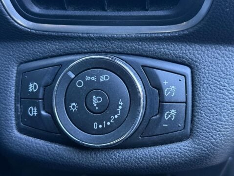 Ford B-Max 1.4 Zetec Euro 5 5dr 17