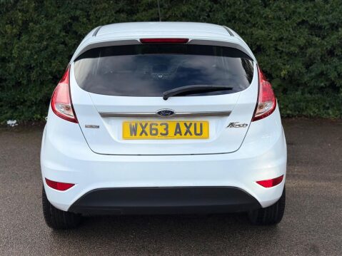 Ford Fiesta 1.0T EcoBoost Titanium Euro 5 (s/s) 5dr 9