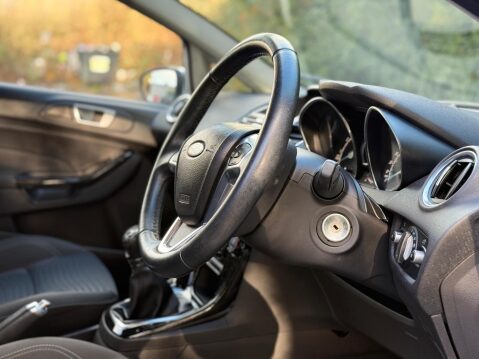 Ford Fiesta 1.0T EcoBoost Titanium Euro 5 (s/s) 5dr 11