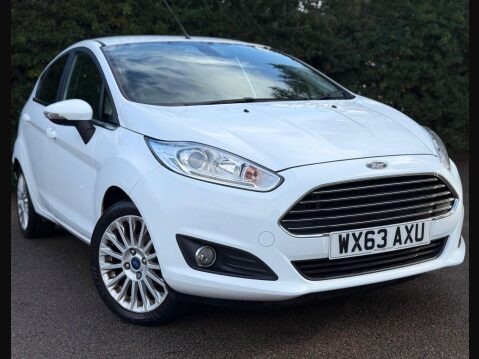 Ford Fiesta 1.0T EcoBoost Titanium Euro 5 (s/s) 5dr 3