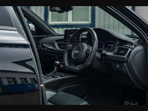 Audi A6 RS6 Performance Avant TFSI Quattro 10