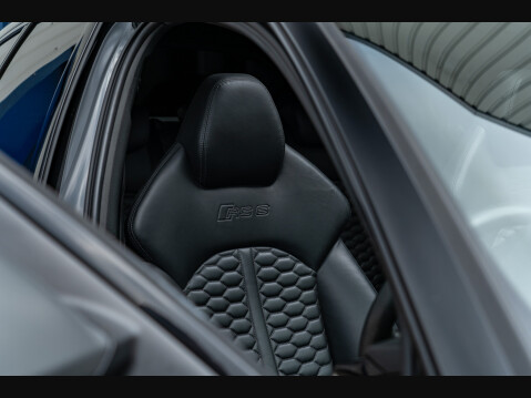 Audi A6 RS6 Performance Avant TFSI Quattro 21