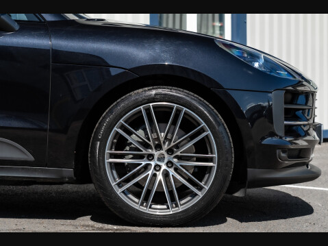 Porsche Macan S PDK 5