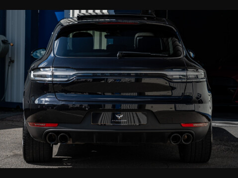 Porsche Macan S PDK 28