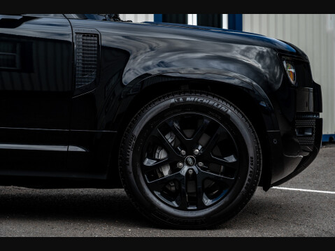 Land Rover Defender P400 MHEV XS EDITION 5