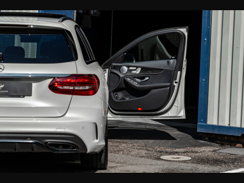 Mercedes-Benz C Class C 300 AMG LINE NIGHT EDITION PREMIUM PLUS 7