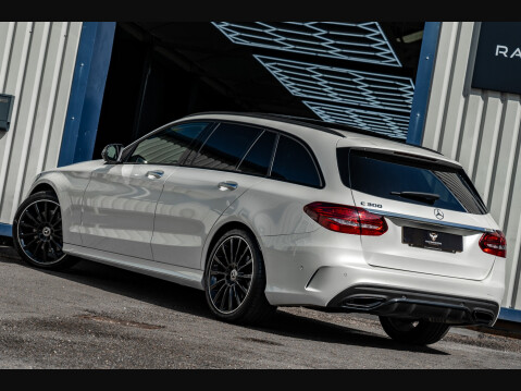 Mercedes-Benz C Class C 300 AMG LINE NIGHT EDITION PREMIUM PLUS 29