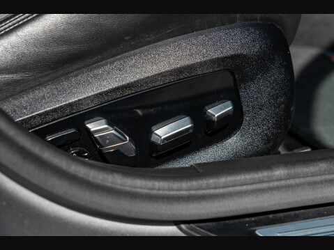 BMW 5 Series M5 COMPETITION 22