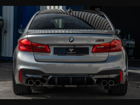 BMW 5 Series M5 COMPETITION 28