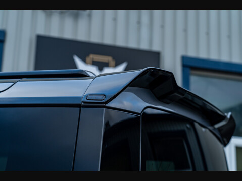 Land Rover Defender URBAN WIDETRACK D300 HSE MHEV 17