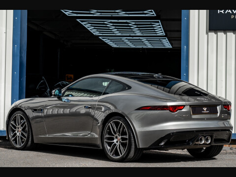 Jaguar F-Type V6 R-DYNAMIC 4