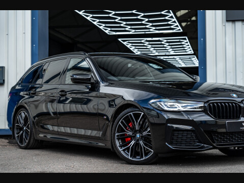 BMW 5 Series 520D M SPORT TOURING MHEV 6