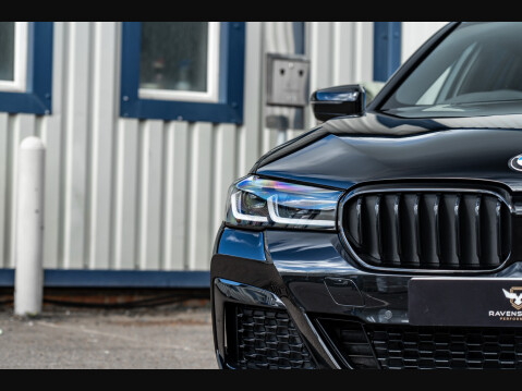 BMW 5 Series 520D M SPORT TOURING MHEV 25