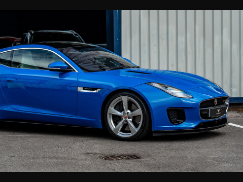 Jaguar F-Type V6 R-DYNAMIC 22