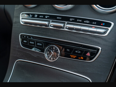 Mercedes-Benz C Class C 300 AMG LINE PREMIUM 16