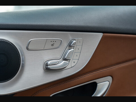 Mercedes-Benz C Class C 300 AMG LINE PREMIUM 18