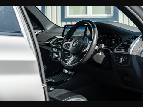 BMW X3 M40D 8