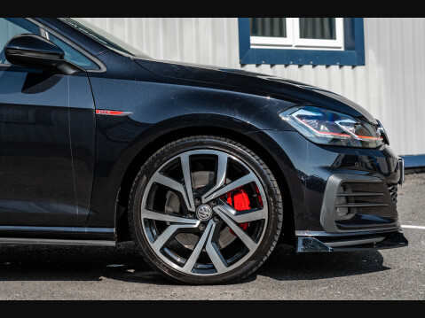 Volkswagen Golf GTI PERFORMANCE TSI DSG 5
