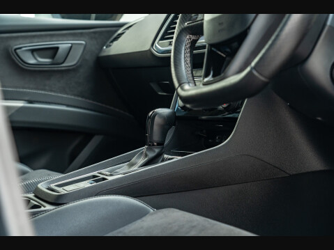 SEAT Leon TSI CUPRA 4DRIVE DSG 17