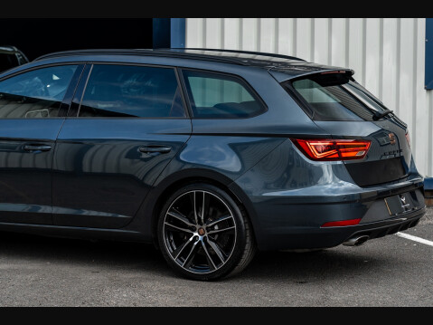 SEAT Leon TSI CUPRA 4DRIVE DSG 22