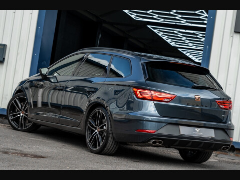 SEAT Leon TSI CUPRA 4DRIVE DSG 28