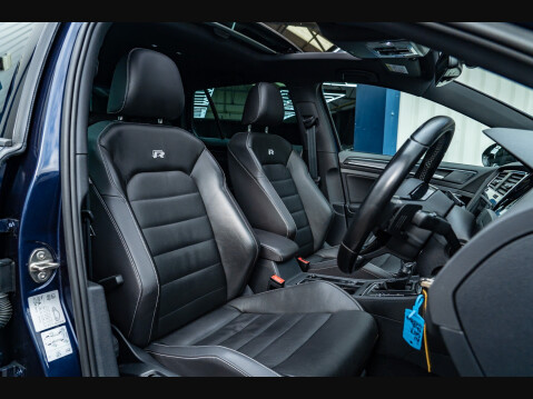 Volkswagen Golf R DSG 10