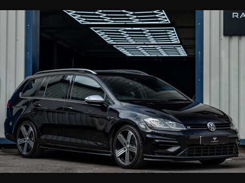 Volkswagen Golf R TSI 4MOTION DSG 2