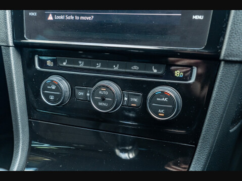 Volkswagen Golf R TSI 4MOTION DSG 15