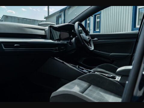 Volkswagen Golf GTD TDI DSG 8