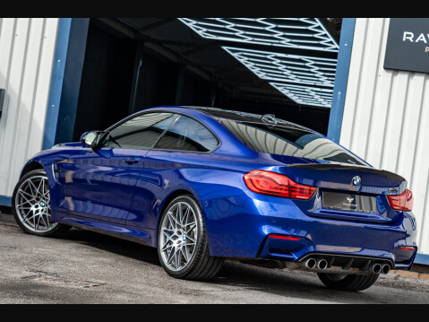 BMW 4 Series M4 COMPETITION 30