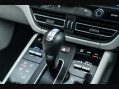 Porsche Macan PDK 16