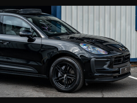 Porsche Macan PDK 23