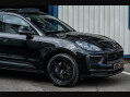 Porsche Macan PDK 23