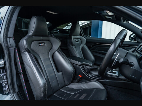BMW 4 Series M4 COMPETITION 9