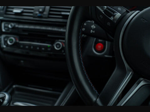 BMW 4 Series M4 COMPETITION 12