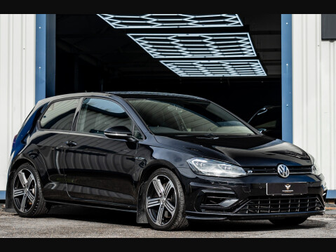 Volkswagen Golf R TSI DSG 4