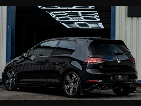 Volkswagen Golf R TSI DSG 2