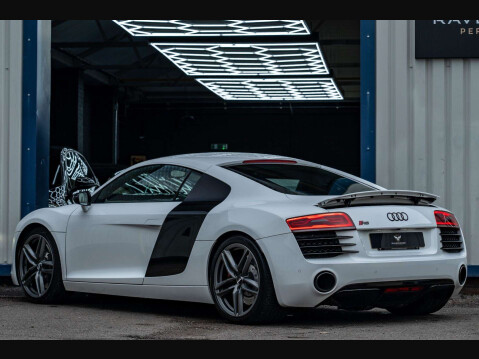 Audi R8 4.2 R8 Quattro V8 Semi-Auto 4WD 2dr 2