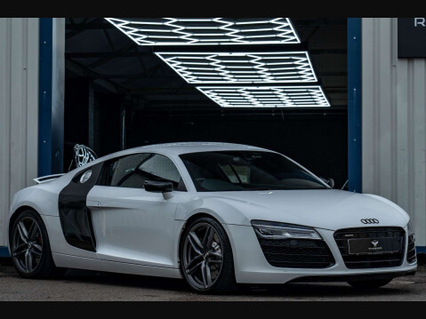 Audi R8 4.2 R8 Quattro V8 Semi-Auto 4WD 2dr 5