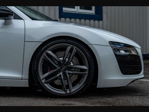 Audi R8 4.2 R8 Quattro V8 Semi-Auto 4WD 2dr 6