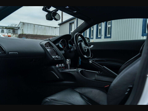Audi R8 4.2 R8 Quattro V8 Semi-Auto 4WD 2dr 9