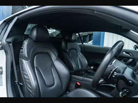 Audi R8 4.2 R8 Quattro V8 Semi-Auto 4WD 2dr 10