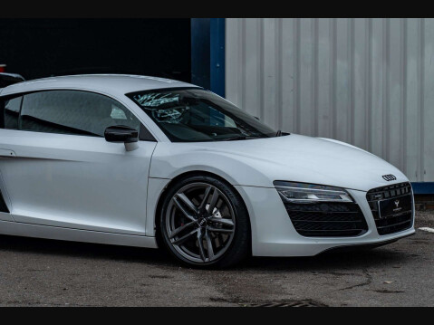 Audi R8 4.2 R8 Quattro V8 Semi-Auto 4WD 2dr 24
