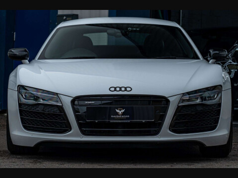 Audi R8 4.2 R8 Quattro V8 Semi-Auto 4WD 2dr 28