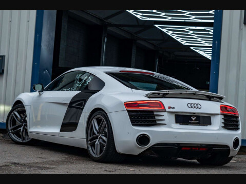 Audi R8 4.2 R8 Quattro V8 Semi-Auto 4WD 2dr 31