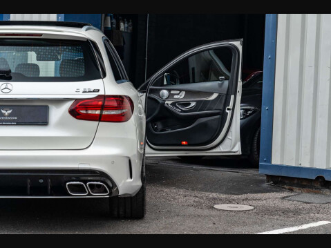 Mercedes-Benz C Class 4.0 AMG C63 S Auto 5dr 8