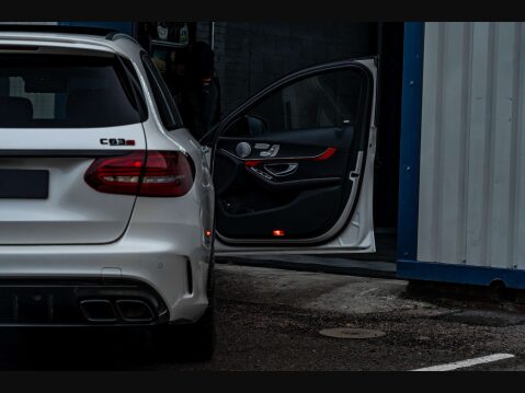 Mercedes-Benz C Class 4.0 C63 V8 BiTurbo AMG S (Premium Plus) Estate 5dr Petrol SpdS MCT Euro 6 ( 8
