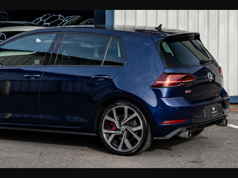 Volkswagen Golf 2.0 Golf GTi Performance TSi 5dr 22